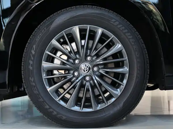 Toyota Alphard 2022