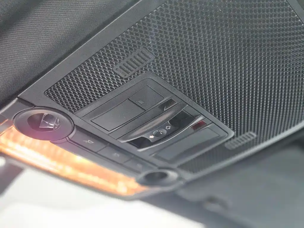 BMW X6 M 2010 — фото 14