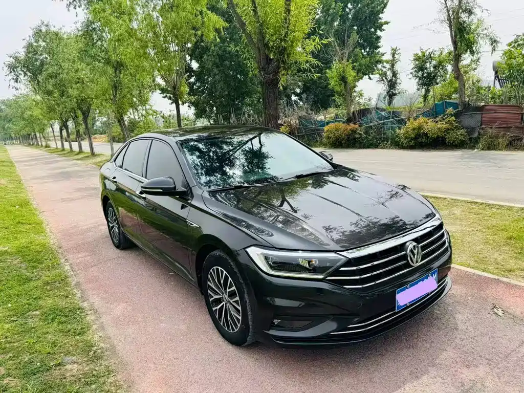 Volkswagen Sagitar 2020