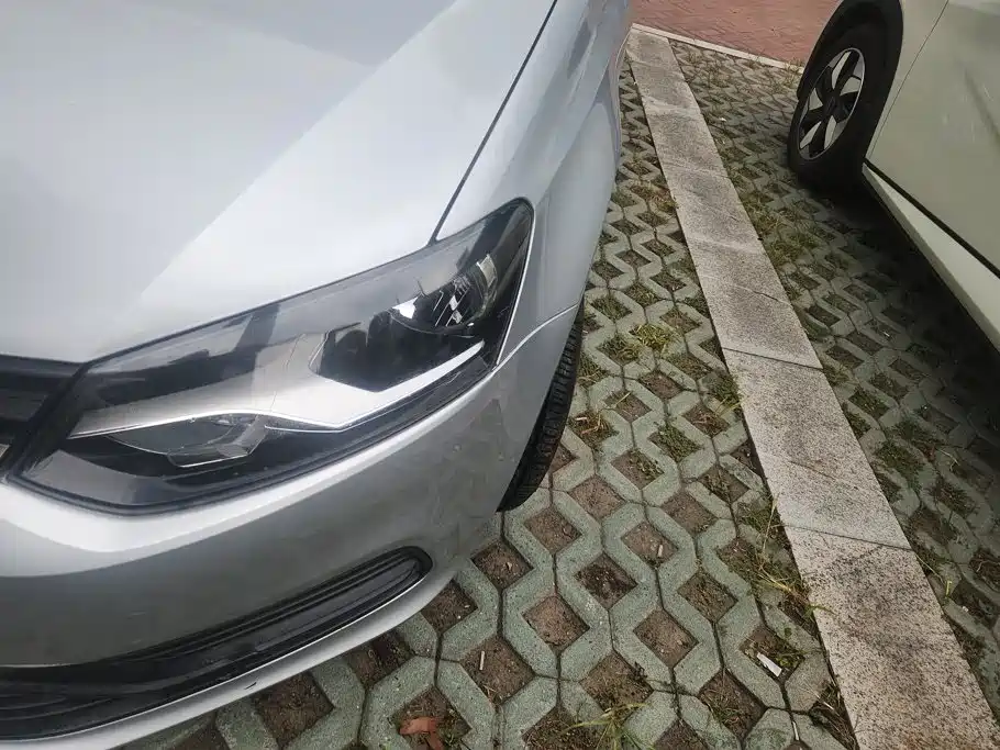 Volkswagen Polo 2015