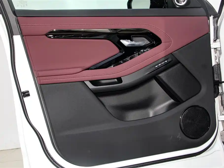 Land Rover Evoque 2025 — фото 16