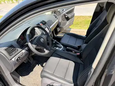 Volkswagen Sagitar 2009