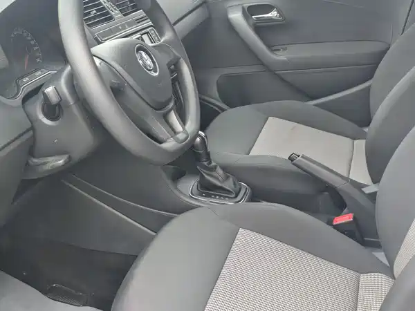 Volkswagen Polo 2016