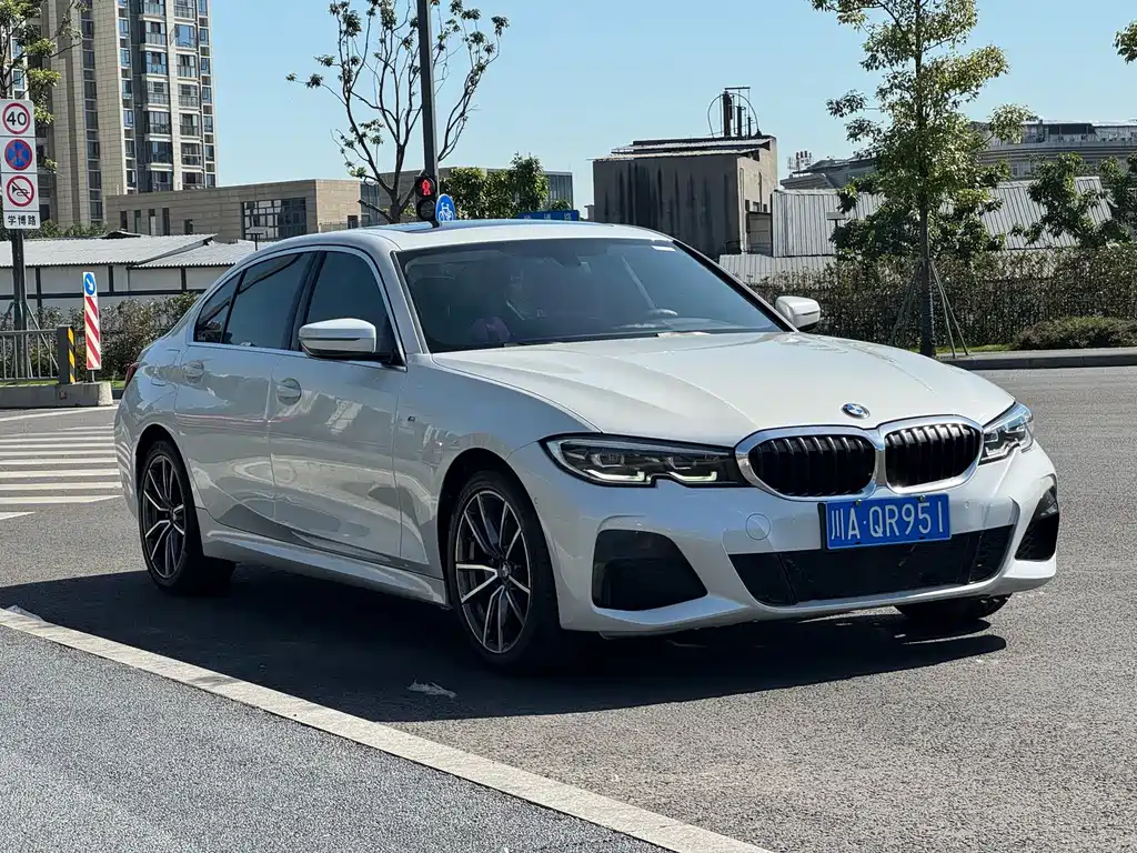 BMW 3 Series 2021
