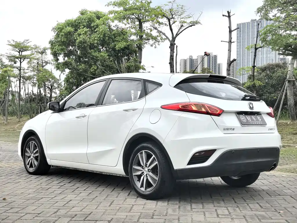 Changan Eado XT 2016 — фото 7