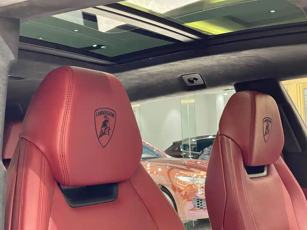Lamborghini Urus 2019 — фото 10