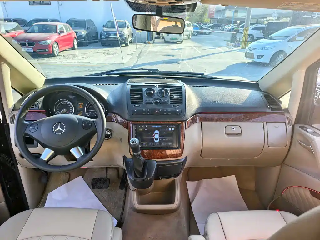 Mercedes-Benz Viano 2013 — фото 11