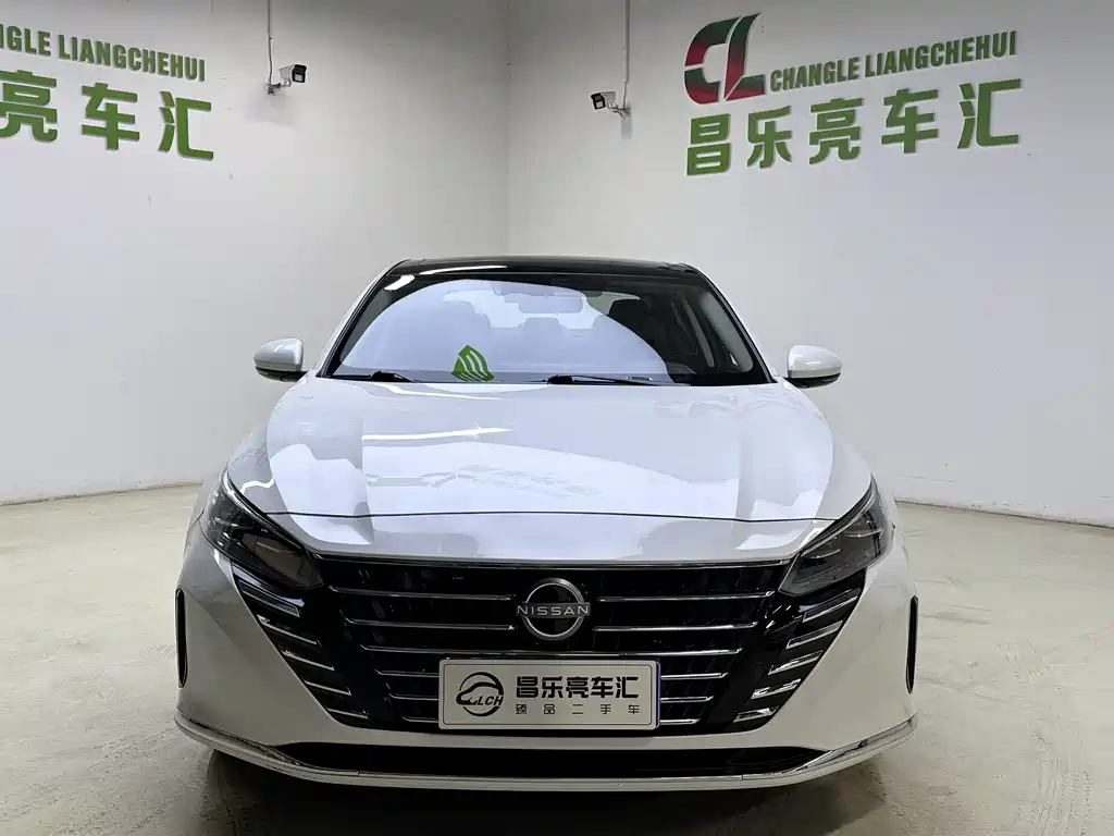 Nissan Teana 2023 — фото 1