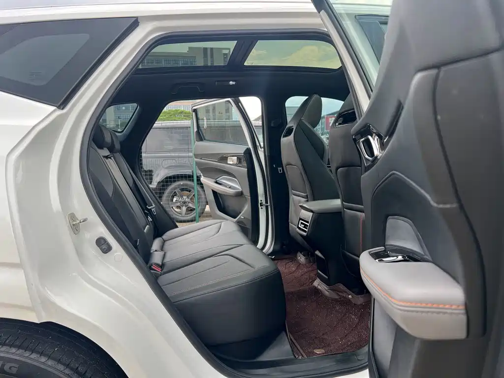 Changan Auchan Z6 New Energy 2023 — фото 10