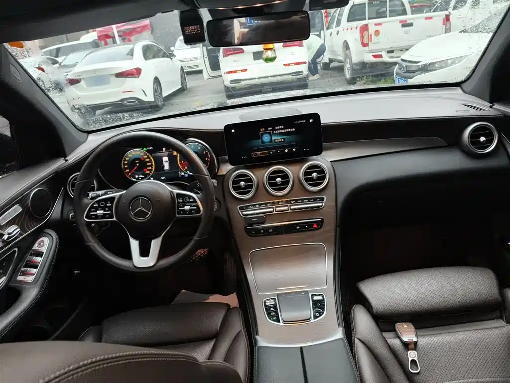 Mercedes-Benz GLC 2020 — фото 10