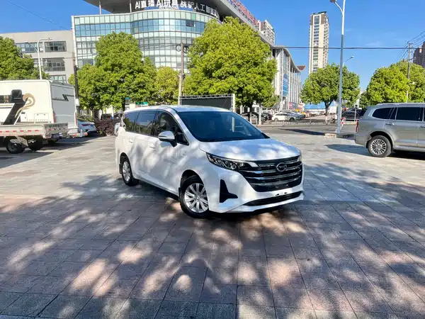 GAC Trumpchi M6 2021