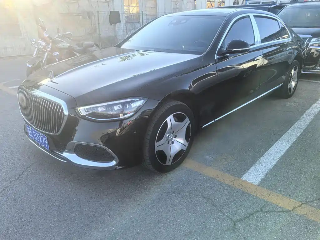 Mercedes-Benz S-Class 2023