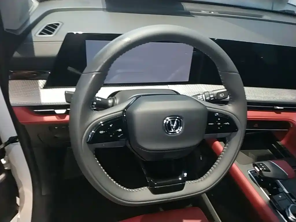 Changan CS75PLUS 2023 — фото 11