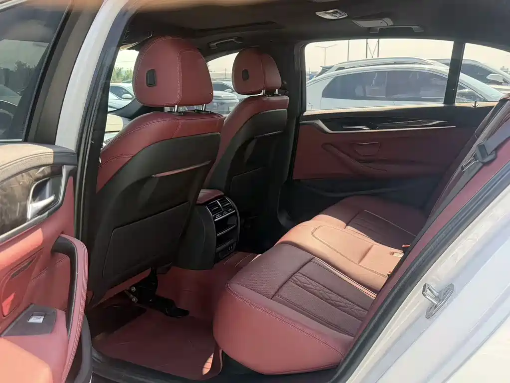 BMW 5 Series 2023