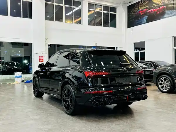 Audi Q7 2023