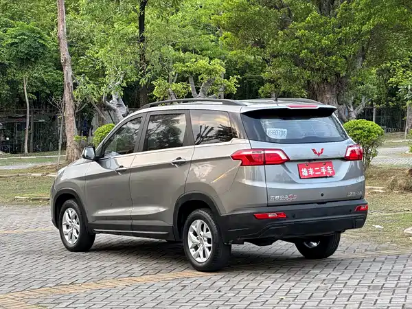 Wuling Hongguang S3 2019