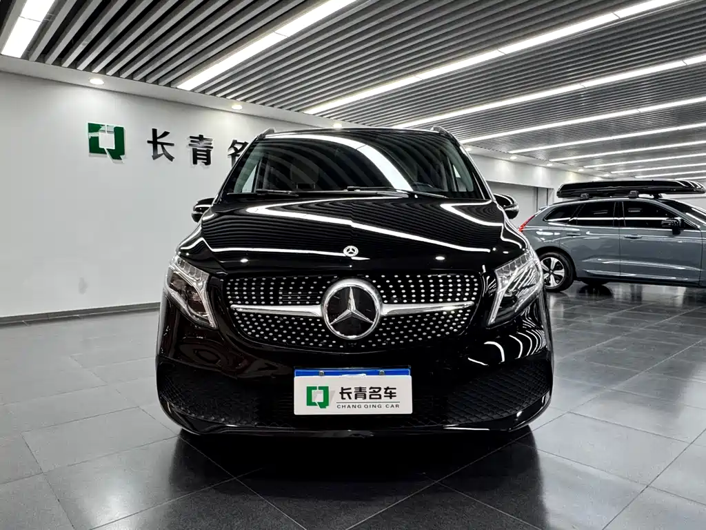 Mercedes-Benz V-Class 2022 — фото 2