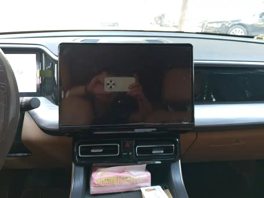GAC Trumpchi GS8 2023 — фото 13