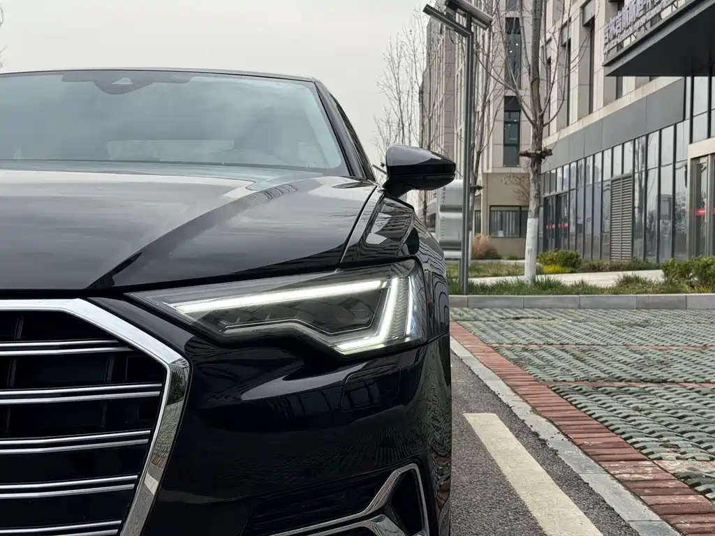 Audi A6L 2023 — фото 4