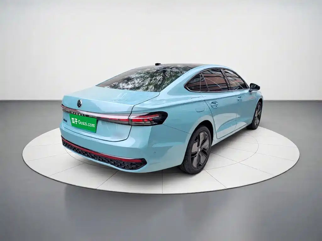 Volkswagen Passat 2024