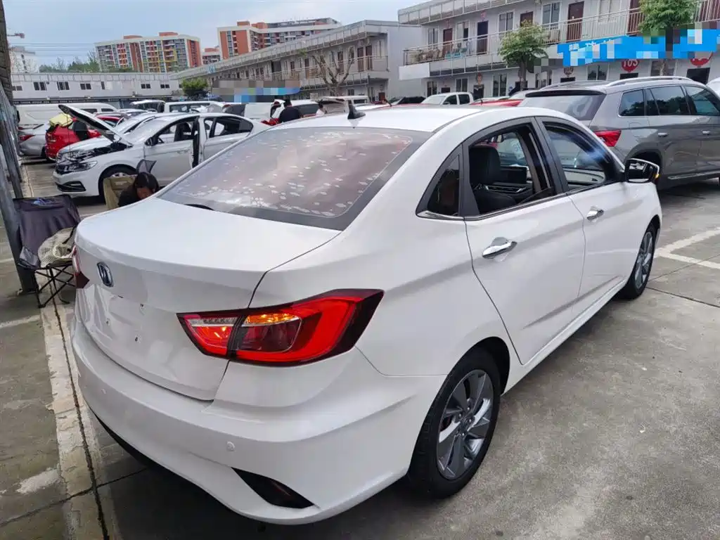 Changan Eado DT 2018 — фото 7