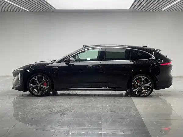 NIO ET5T 2025