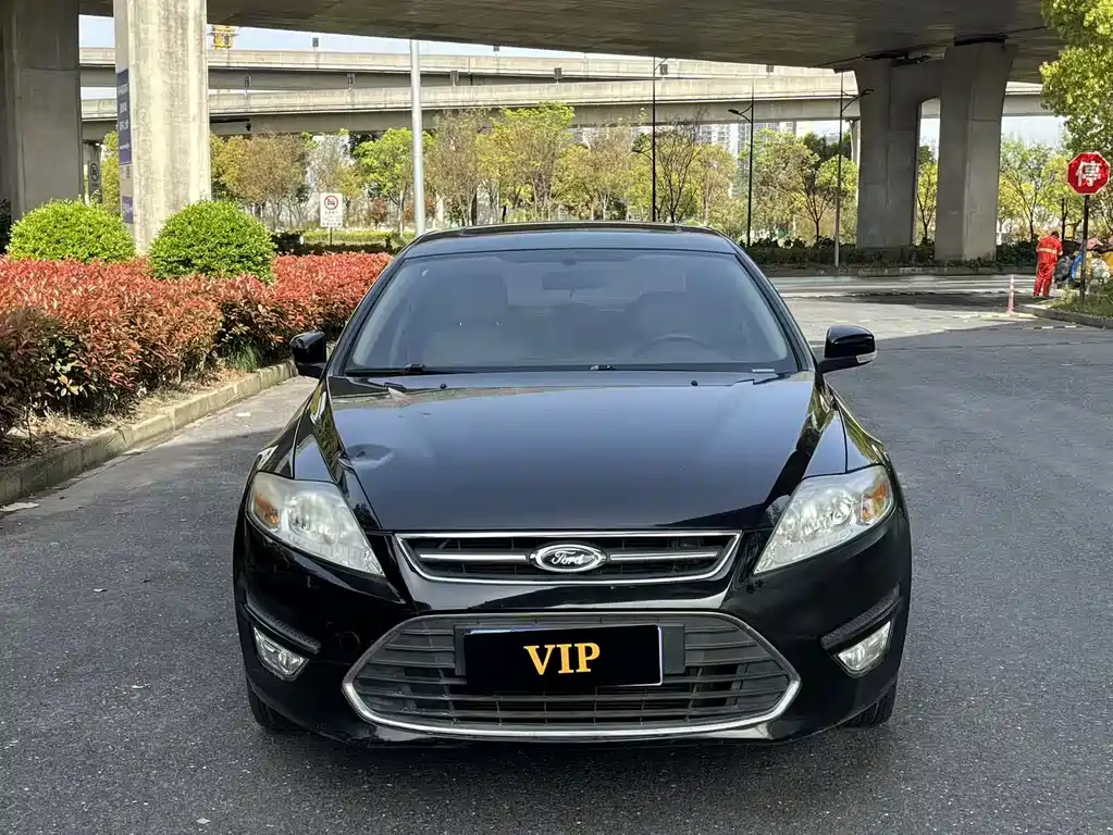 Ford Mondeo 2015 — фото 2