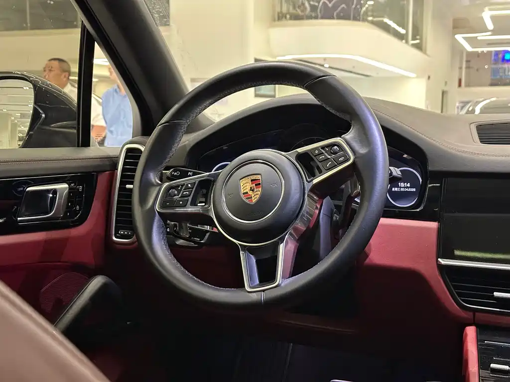Porsche Cayenne 2019 — фото 8