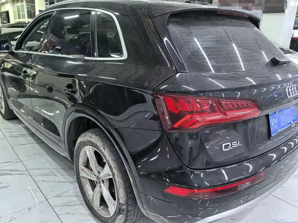 Audi Q5L 2019