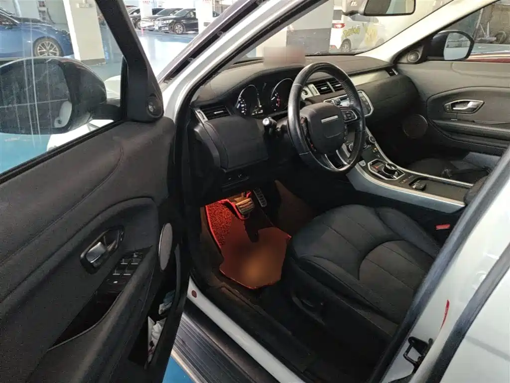Land Rover Evoque 2017 — фото 16