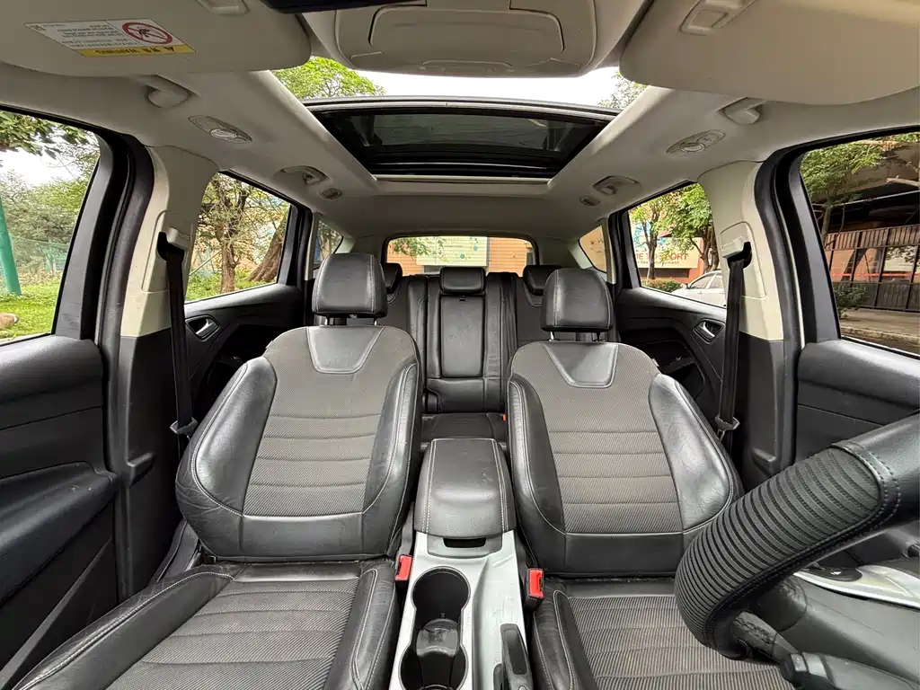 Ford Kuga 2016 — фото 10
