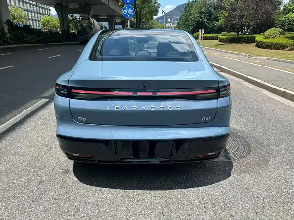 Leapmotor B01 2025