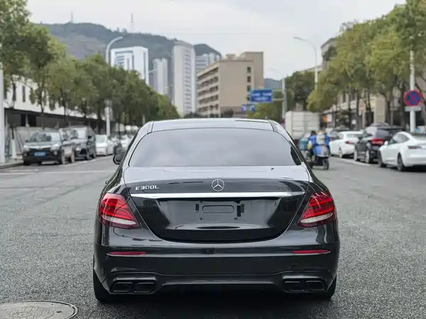 Mercedes-Benz E-Class 2017