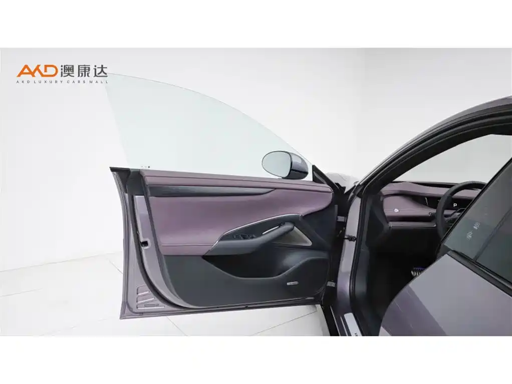 Xiaomi SU7 2025 — фото 10