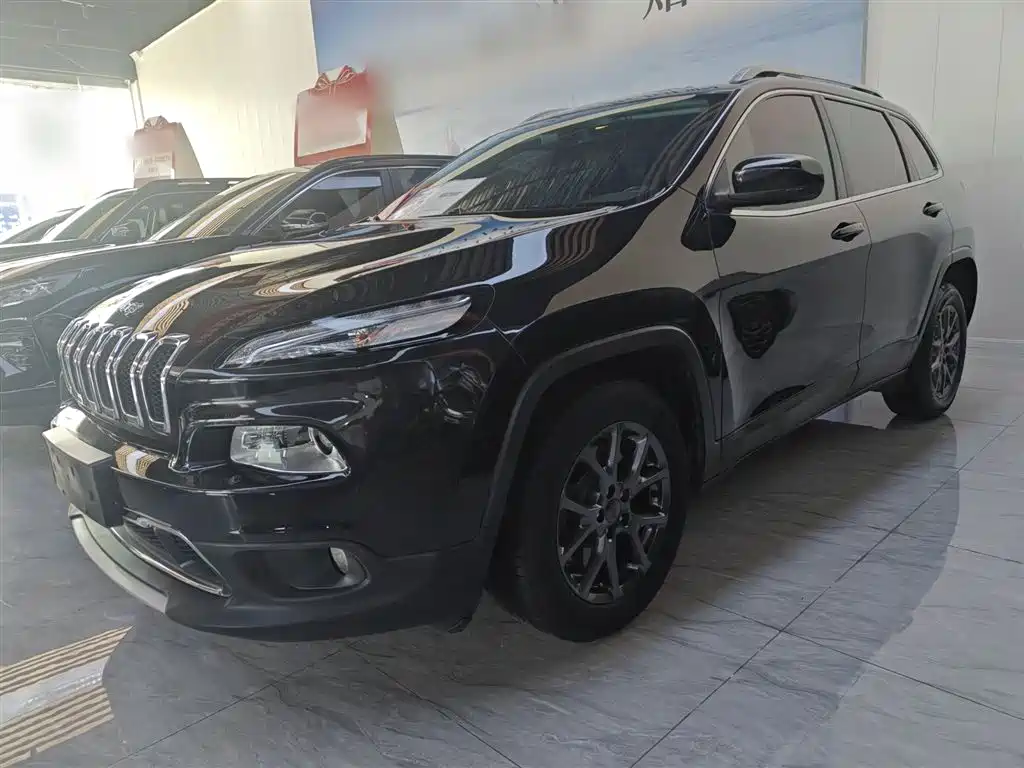 Jeep Cherokee 2020 — фото 2