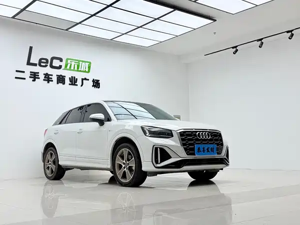 Audi Q2L 2021