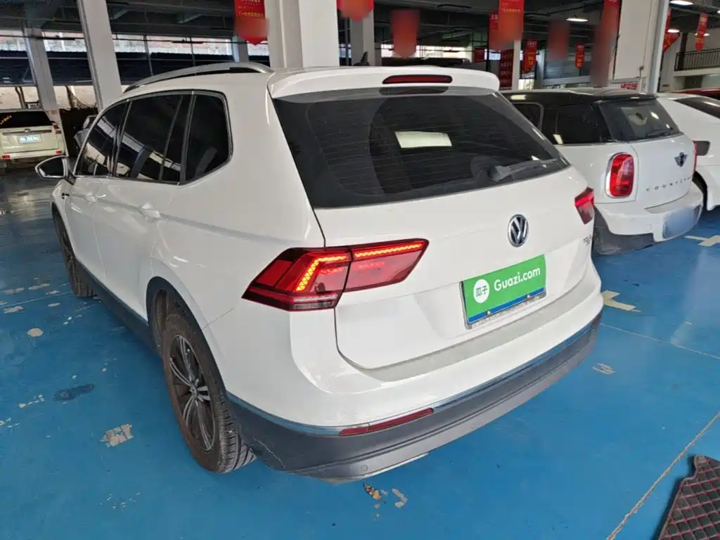 Volkswagen Tiguan L 2017 — фото 23