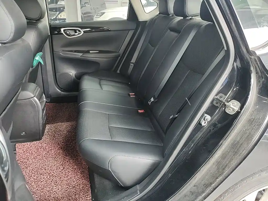Nissan Sylphy 2019 — фото 17