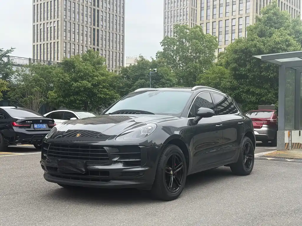 Porsche Macan 2021 — фото 1