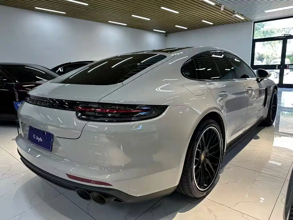 Porsche Panamera 2019 — фото 4