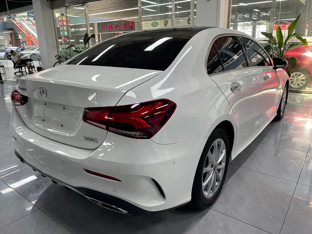 Mercedes-Benz A-Class 2020 — фото 9