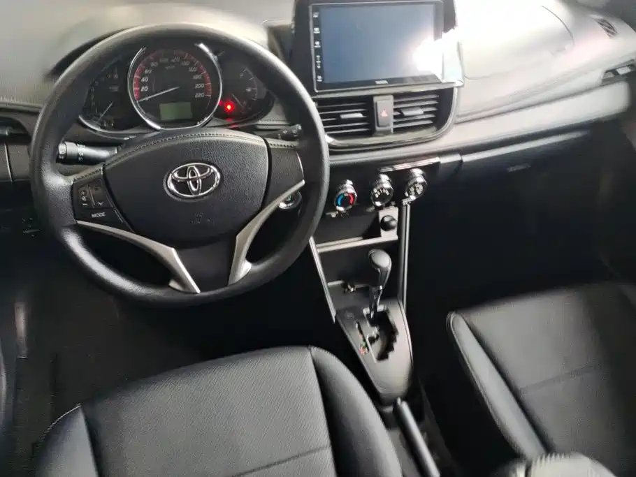 Toyota Vios 2023 — фото 12