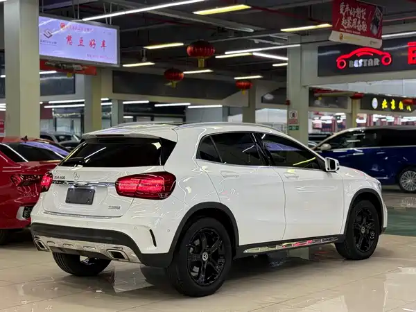 Mercedes-Benz GLA 2019