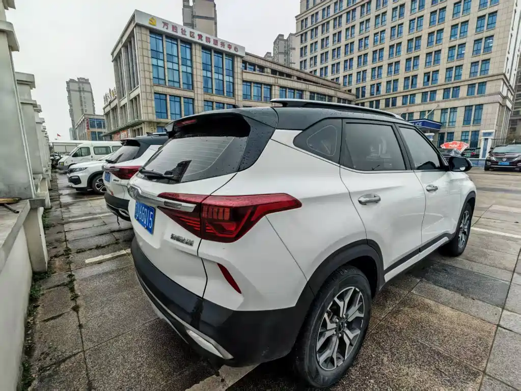 Kia KX3 2021 — фото 5