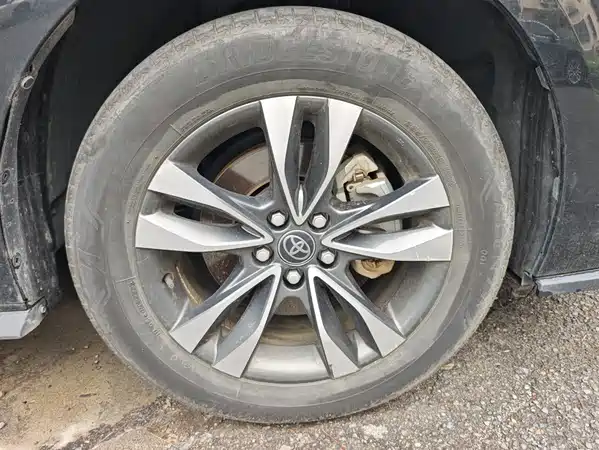 Toyota Granvia 2024