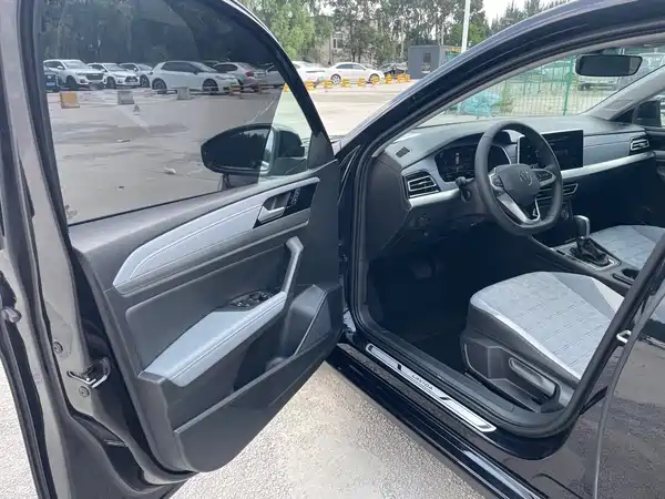 Volkswagen Lavida 2022