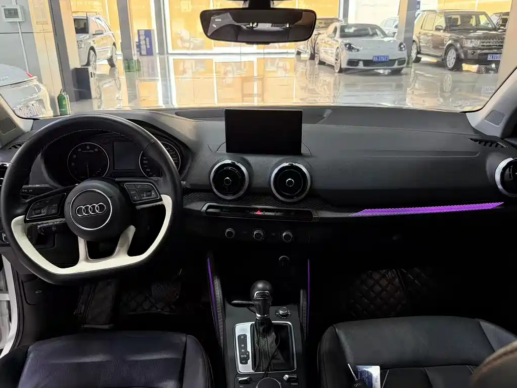 Audi Q2L 2022