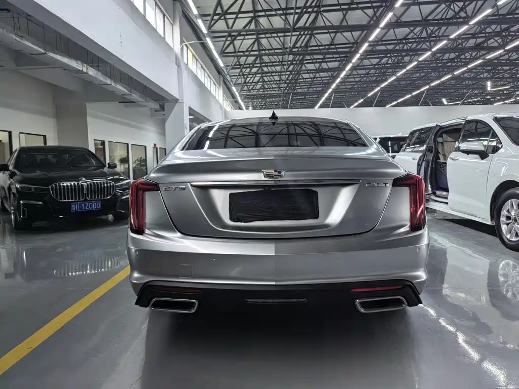 Cadillac CT5 2023 — фото 12