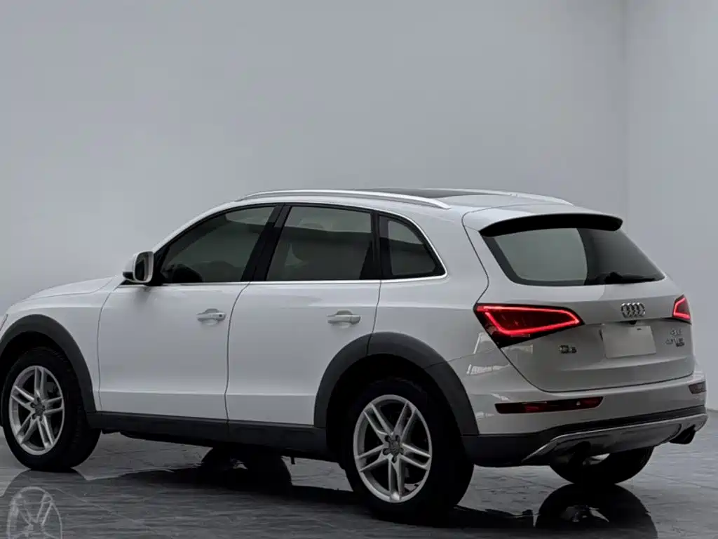 Audi Q5 2017 — фото 16