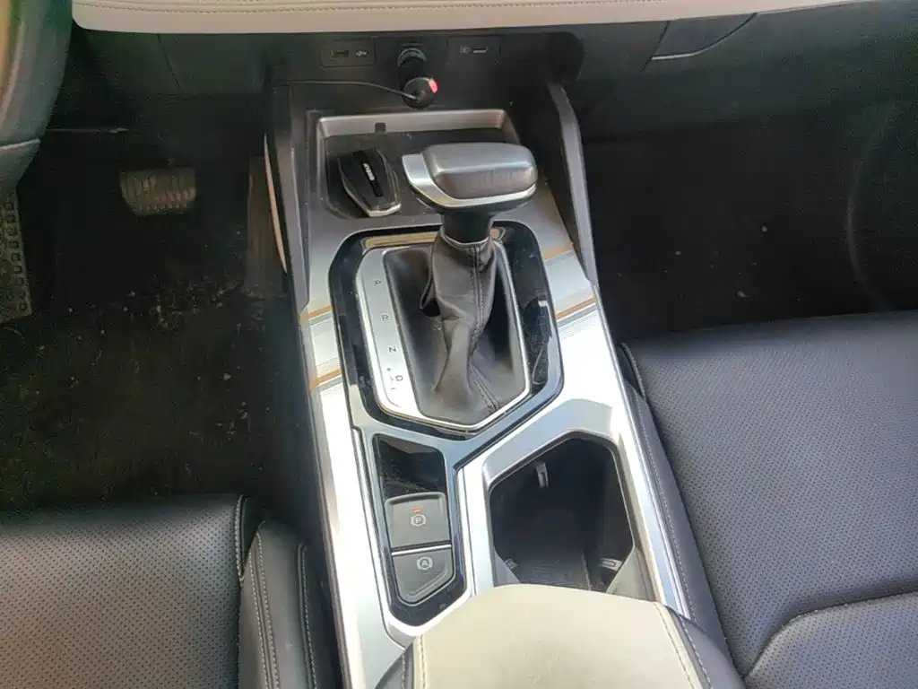 Geely Emgrand L 2022 — фото 14
